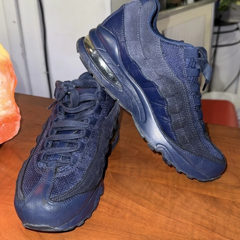 Nike Air Max 95 Triple Black Shoes‎ 307565-055 Athletic Sneakers Women's Size 8